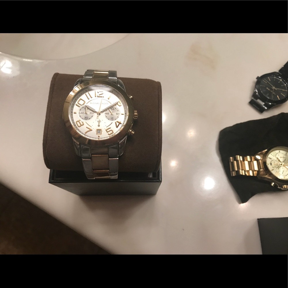 Silver and gold Michael Kors watch🌸